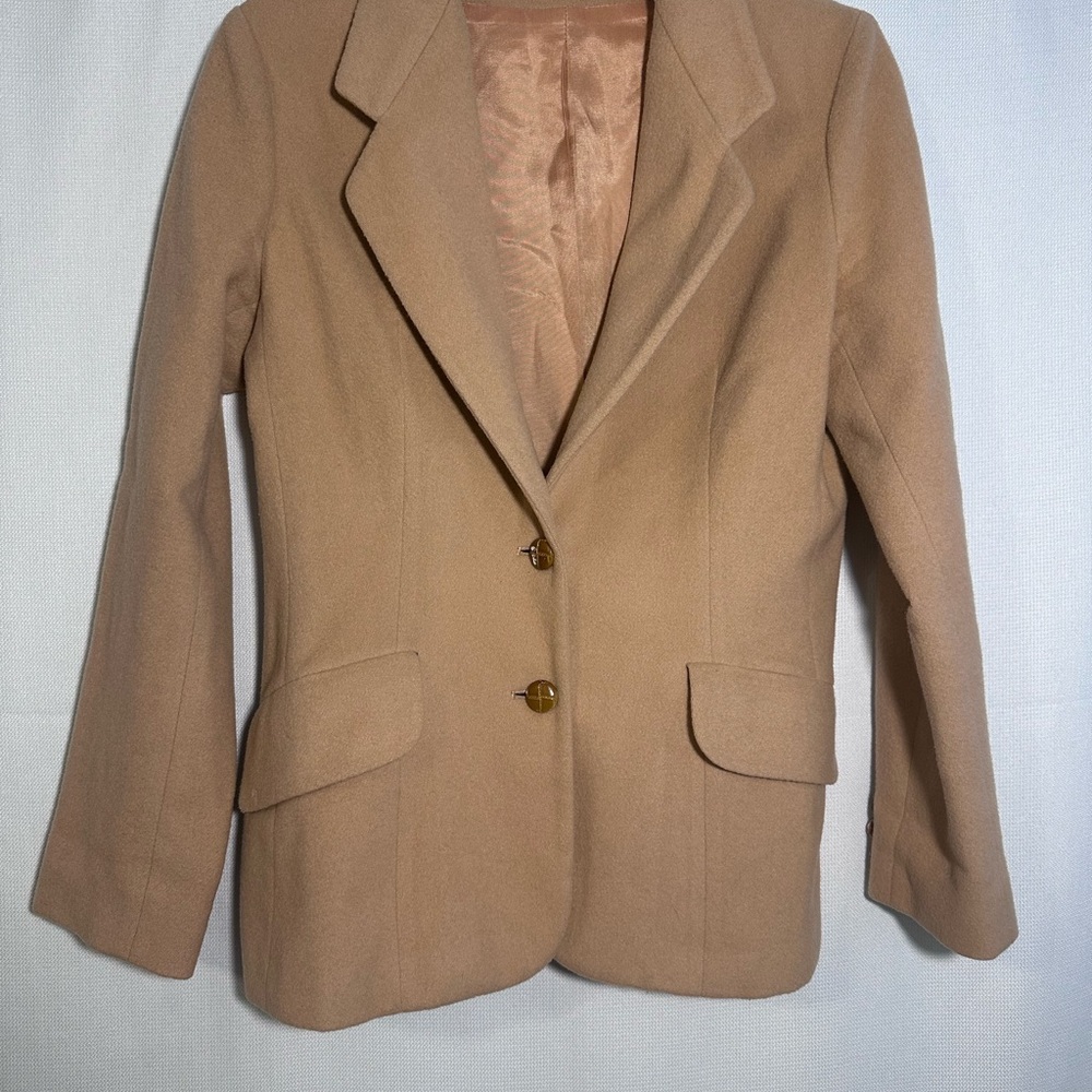 Elegant Tan Women's Blazer Vintage